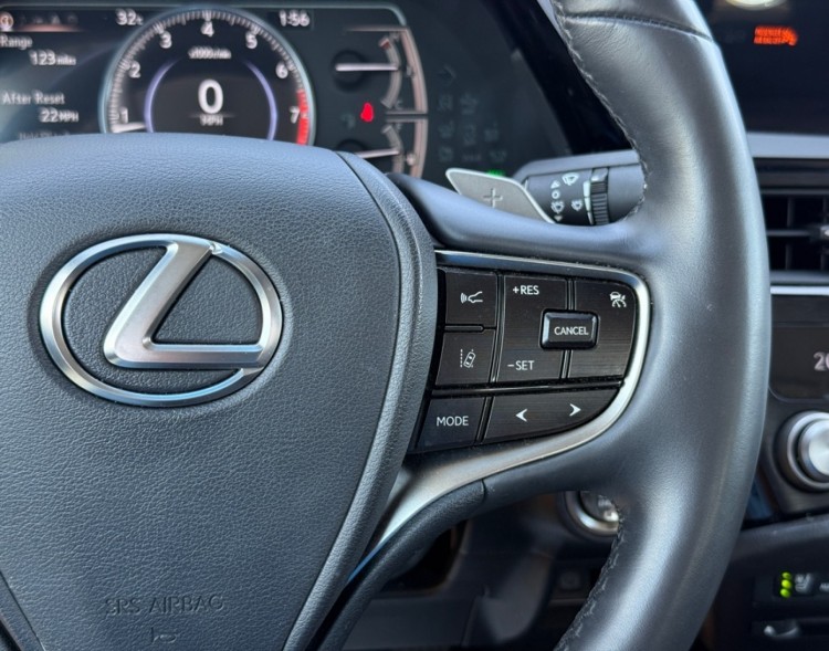 2022 Lexus ES 250