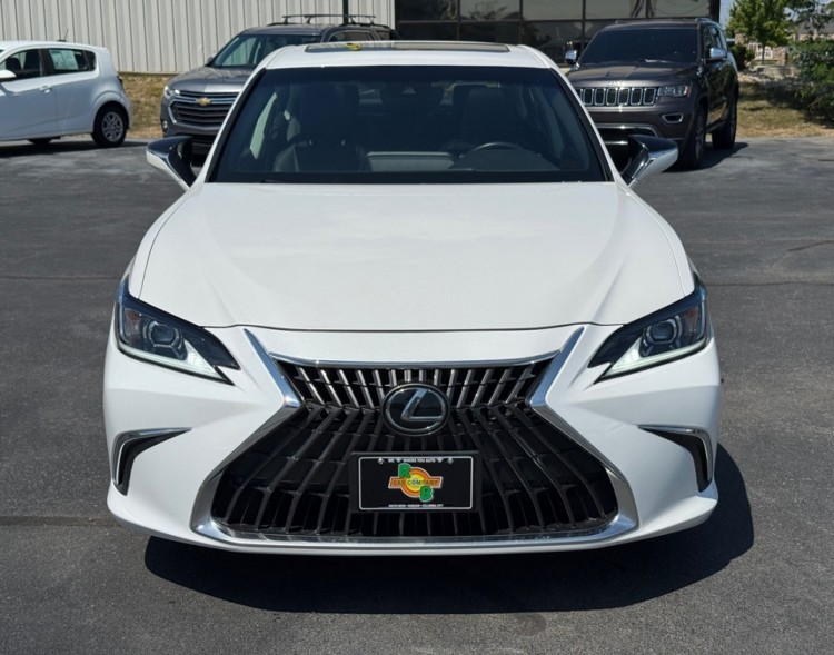 2022 Lexus ES 250