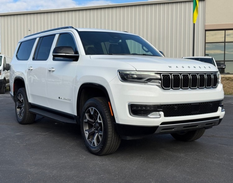 2023 Jeep Wagoneer L 39095