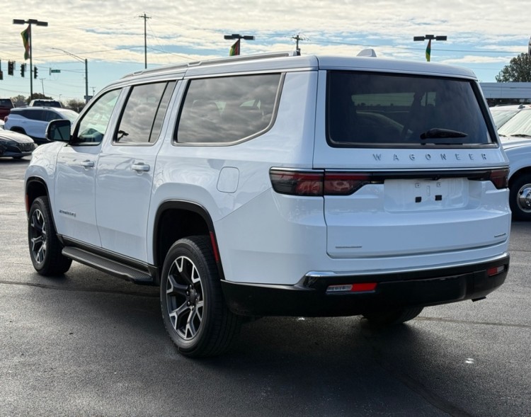 2023 Jeep Wagoneer L 39095