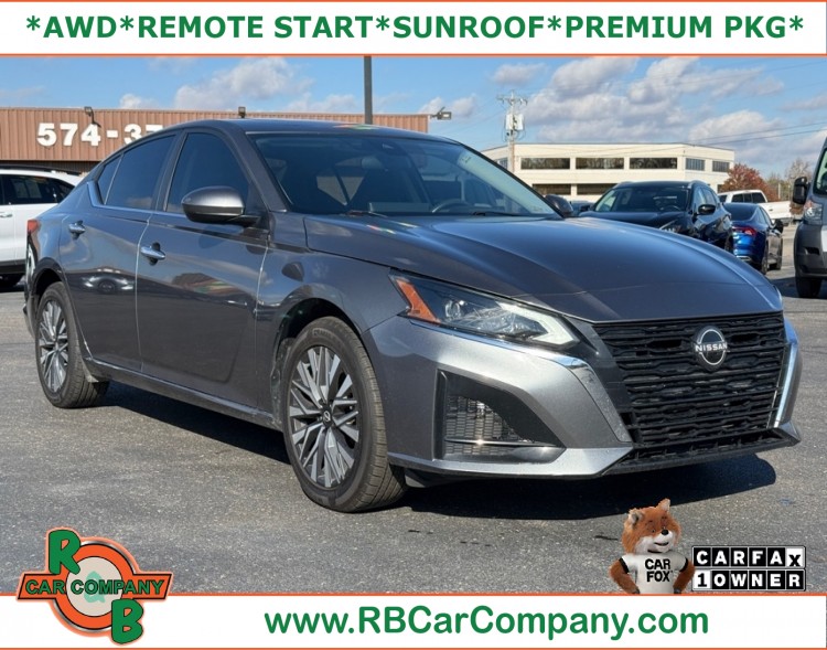 2023 Nissan Altima SV's photo