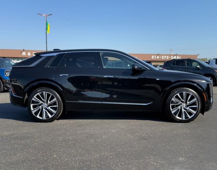 2024 Cadillac LYRIQ 39000