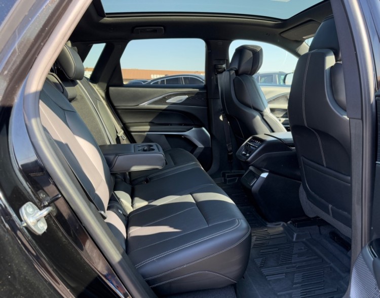 2024 Cadillac LYRIQ 39000