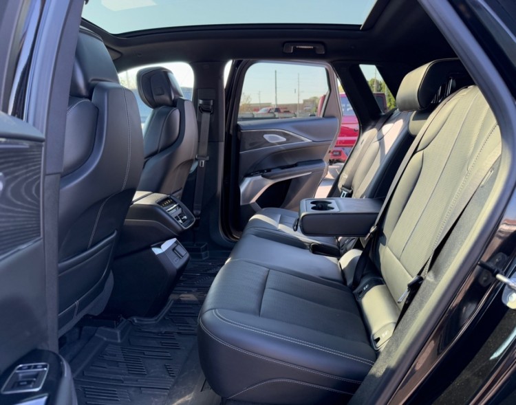 2024 Cadillac LYRIQ 39000