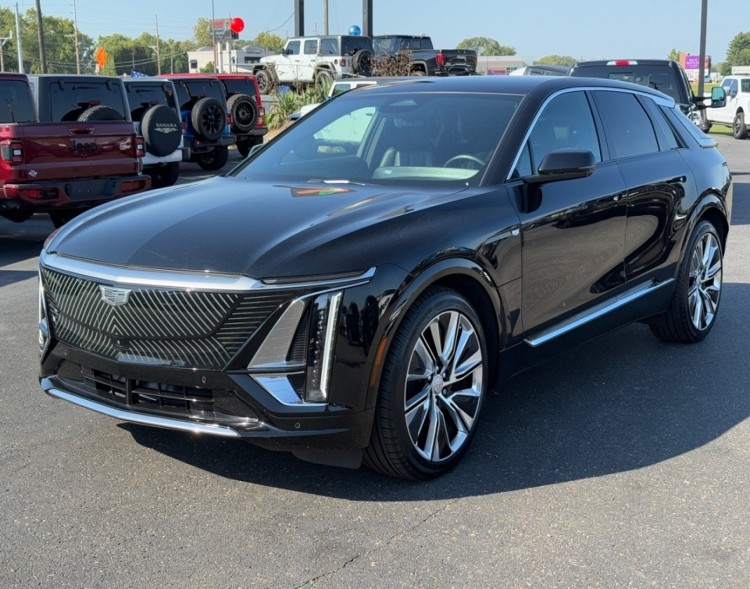 2024 Cadillac LYRIQ 39000