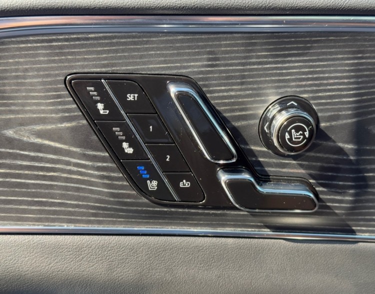 2024 Cadillac LYRIQ 39000