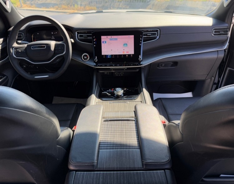 2024 Jeep Wagoneer L