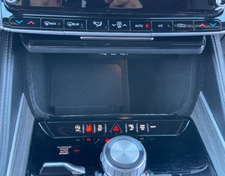 2024 Jeep Wagoneer L