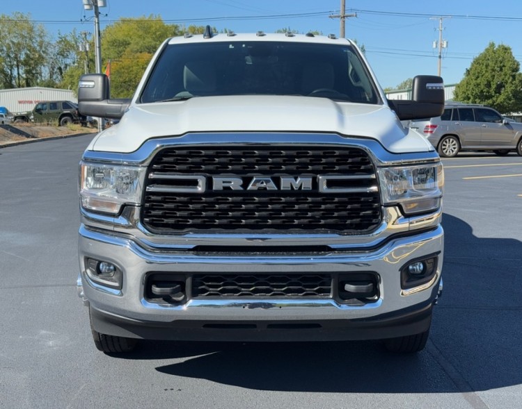 2024 Ram 3500 38944