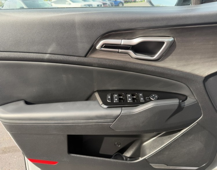 2025 Kia Sportage 39002