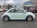 2010 Volkswagen New Beetle Final Edition, BC3748, Photo 2