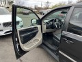 2016 Chrysler Town & Country Touring, BT6067, Photo 11