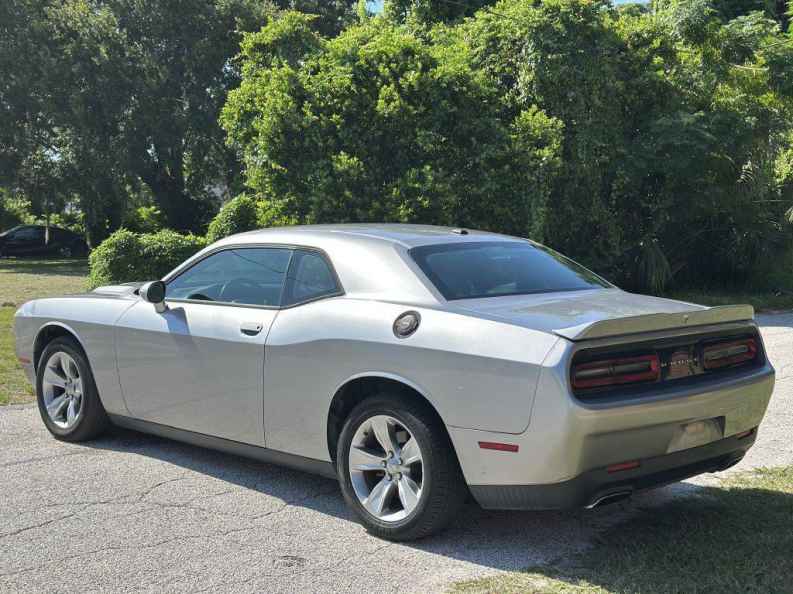 2018 Dodge Challenger SXT - Photo 12