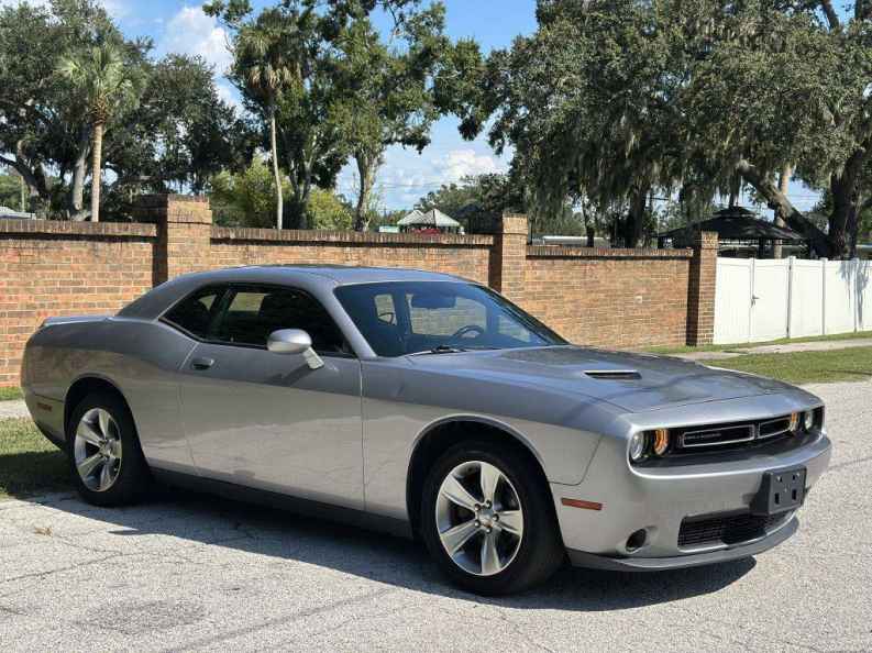 2018 Dodge Challenger SXT - Photo 5