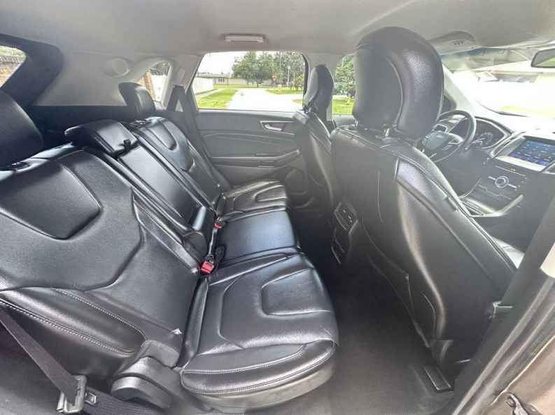 2019 Ford Edge Titanium - Photo 12