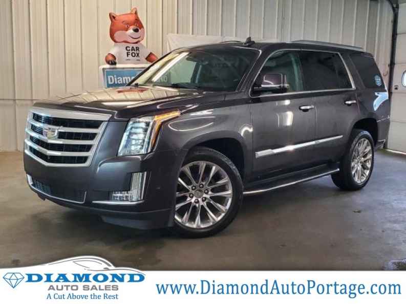 2017 Cadillac Escalade AWD Luxury's photo