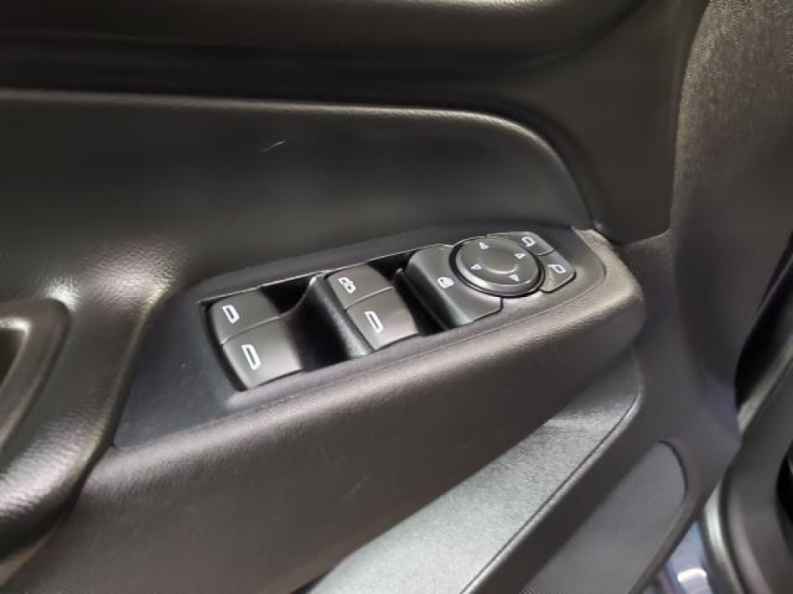 2018 Chevrolet Equinox LT - Photo 12