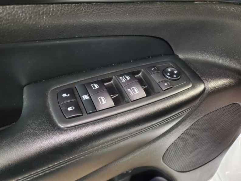 2020 Jeep Grand Cherokee Altitude - Photo 13