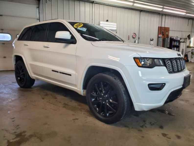 2020 Jeep Grand Cherokee Altitude - Photo 2