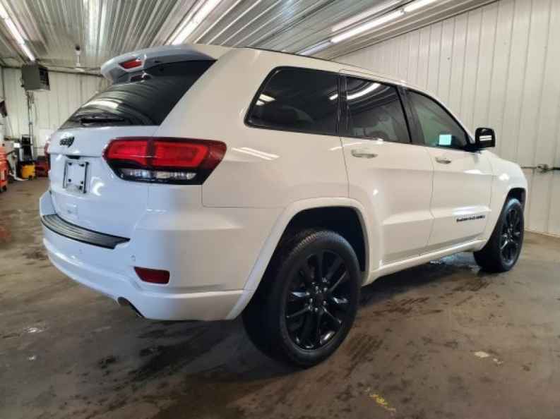 2020 Jeep Grand Cherokee Altitude - Photo 3