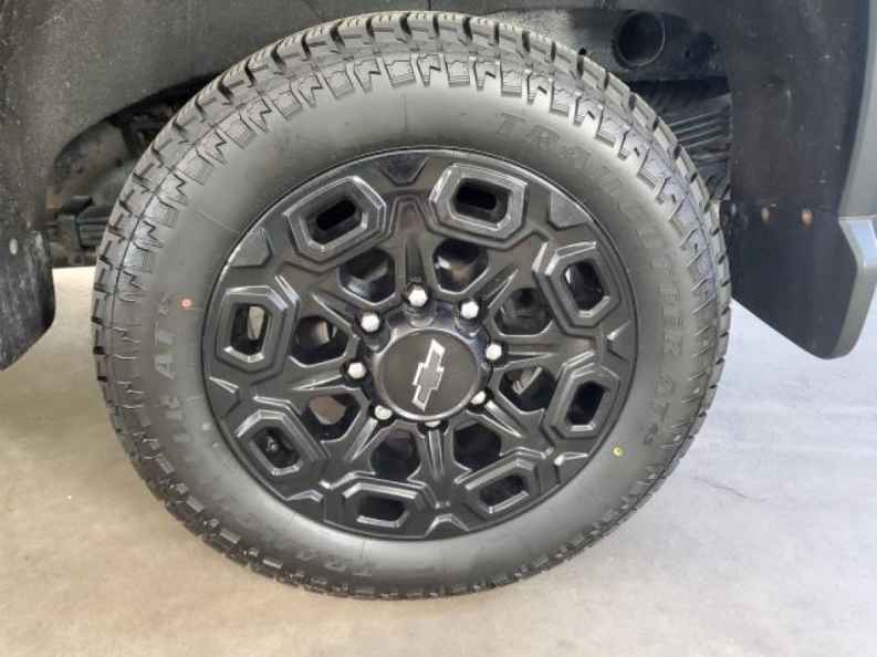 2021 Chevrolet Silverado 2500HD LTZ - Photo 8