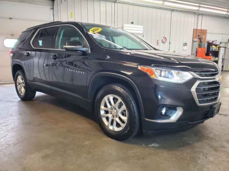 2021 Chevrolet Traverse 2FL - Photo 2
