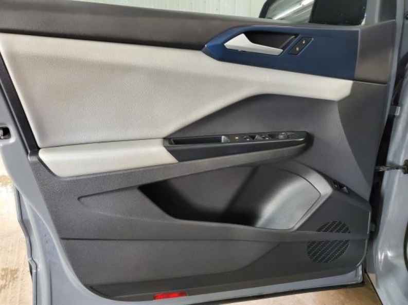 2022 Volkswagen Taos SE - Photo 11