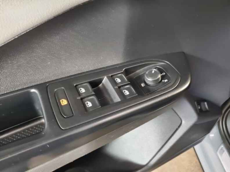 2022 Volkswagen Taos SE - Photo 12