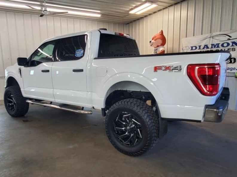 2023 Ford F-150 XLT - Photo 4