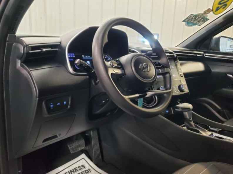 2023 Hyundai Santa Cruz SE - Photo 11