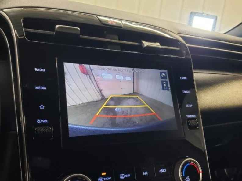 2023 Hyundai Santa Cruz SE - Photo 18