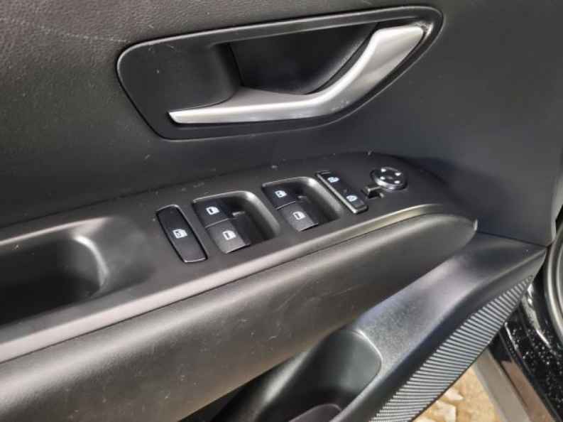 2023 Hyundai Santa Cruz SE - Photo 9