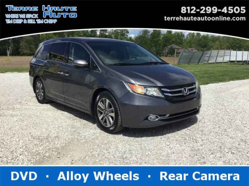 2016 Honda Odyssey Touring's photo