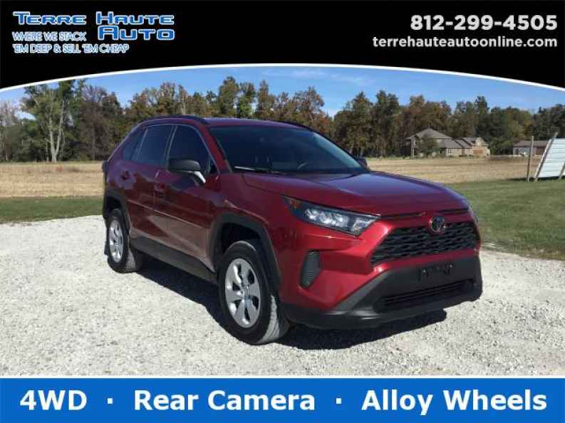 2019 Toyota RAV4 LE - Photo 1