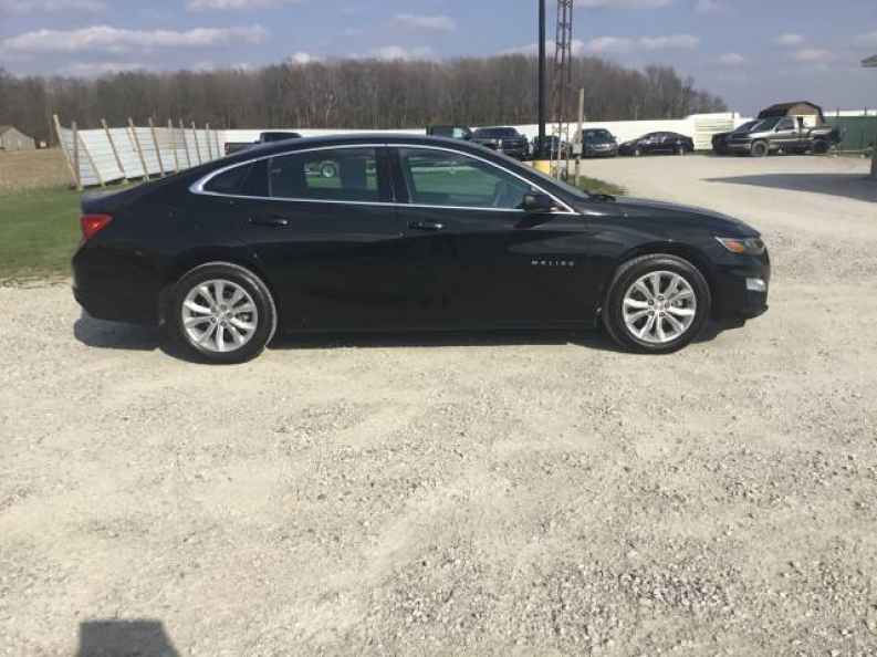 2024 Chevrolet Malibu 1LT - Photo 2